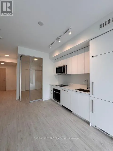 417 - 181 SHEPPARD AVENUE E