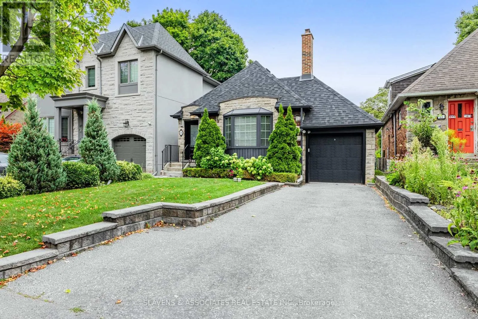 25 FAIRLEIGH CRESCENT