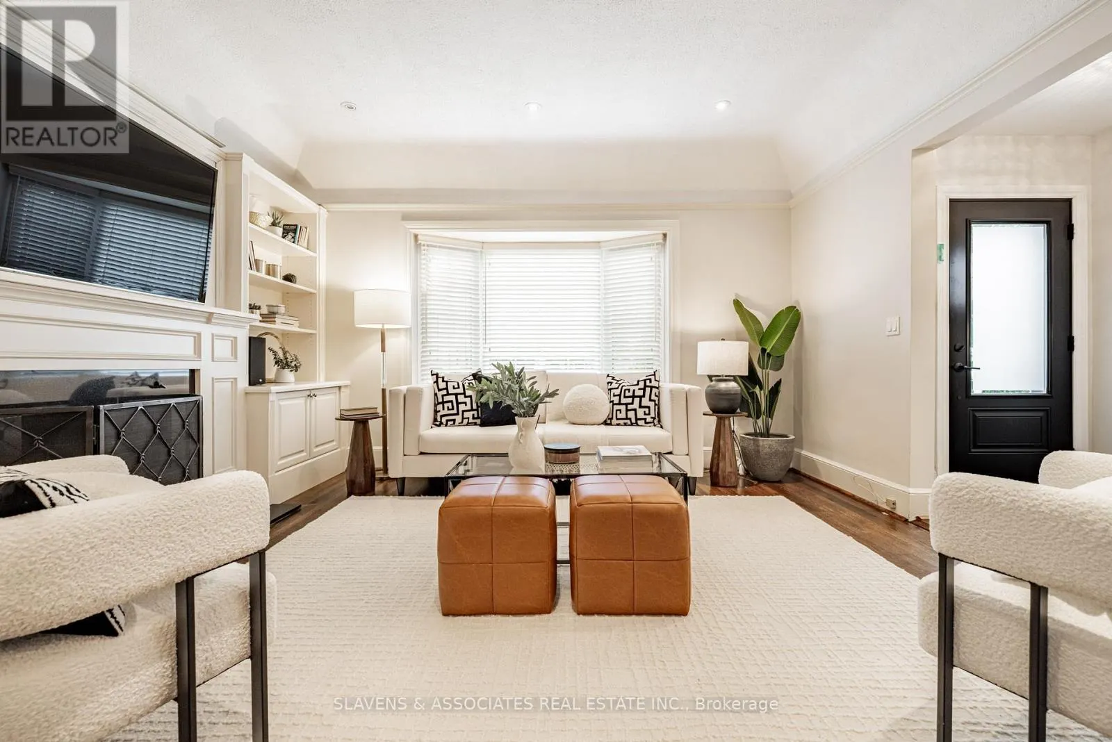 25 FAIRLEIGH CRESCENT