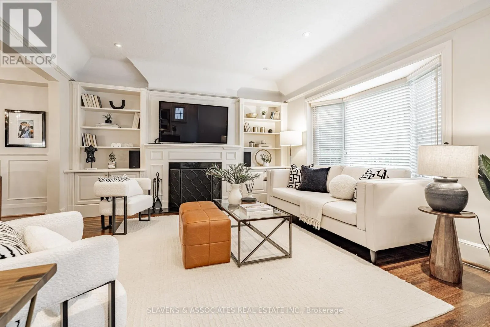 25 FAIRLEIGH CRESCENT