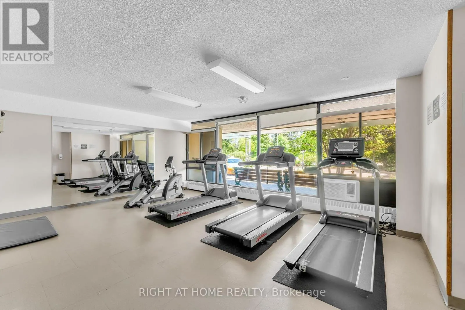 2209 - 3300 DON MILLS ROAD