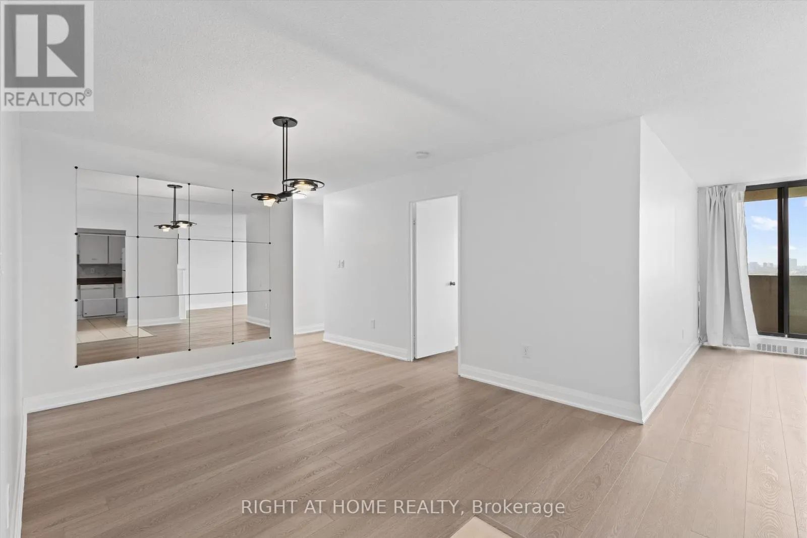 2209 - 3300 DON MILLS ROAD