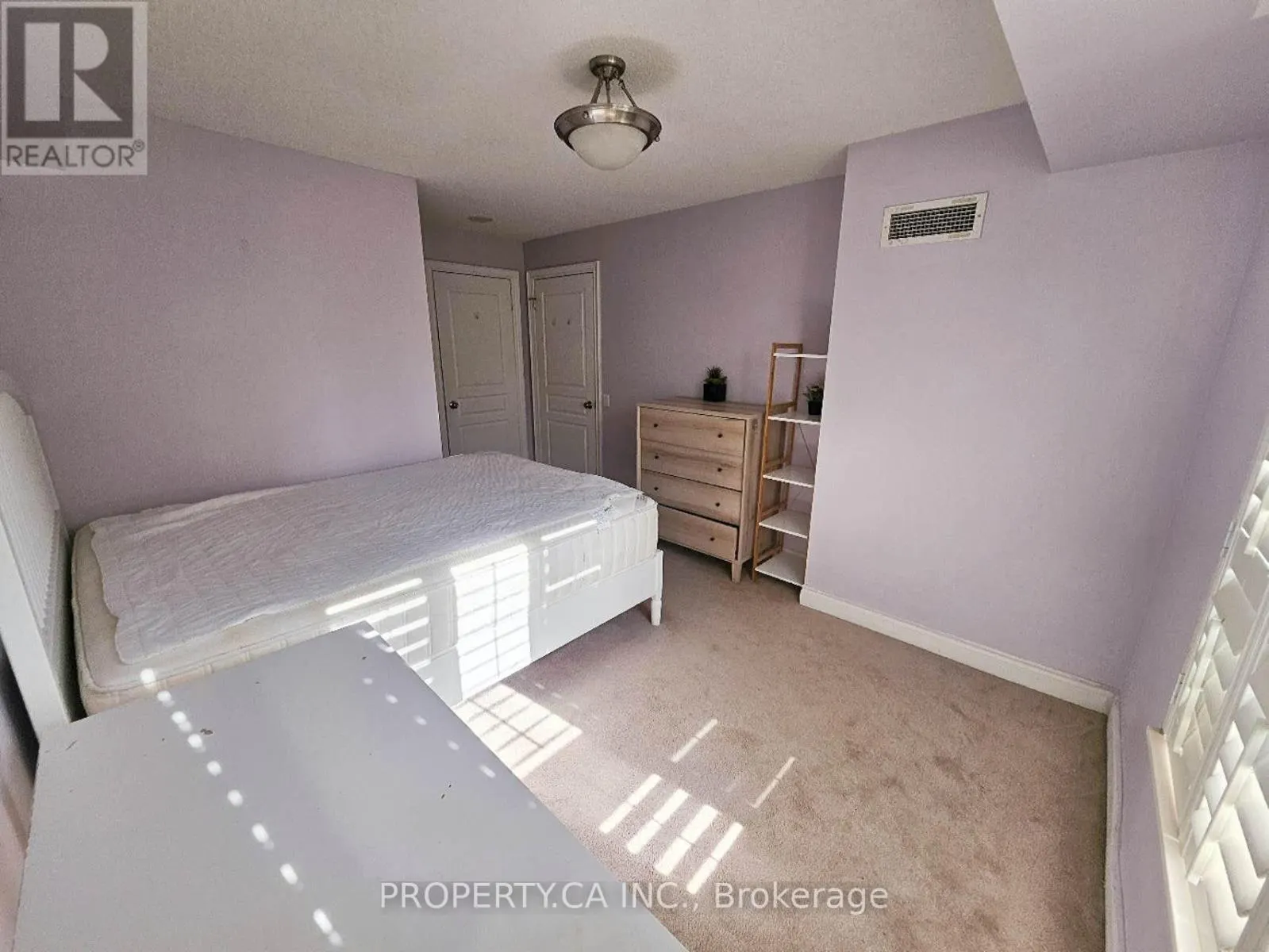 708 - 10 NORTHTOWN WAY