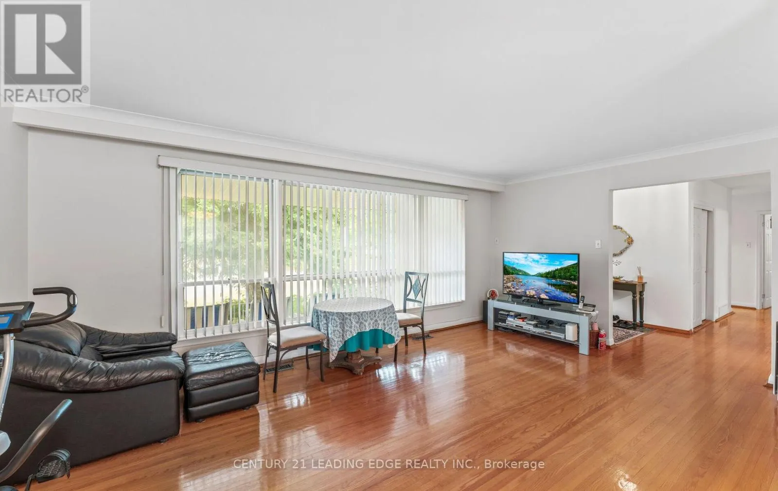 24 BURBANK DRIVE
