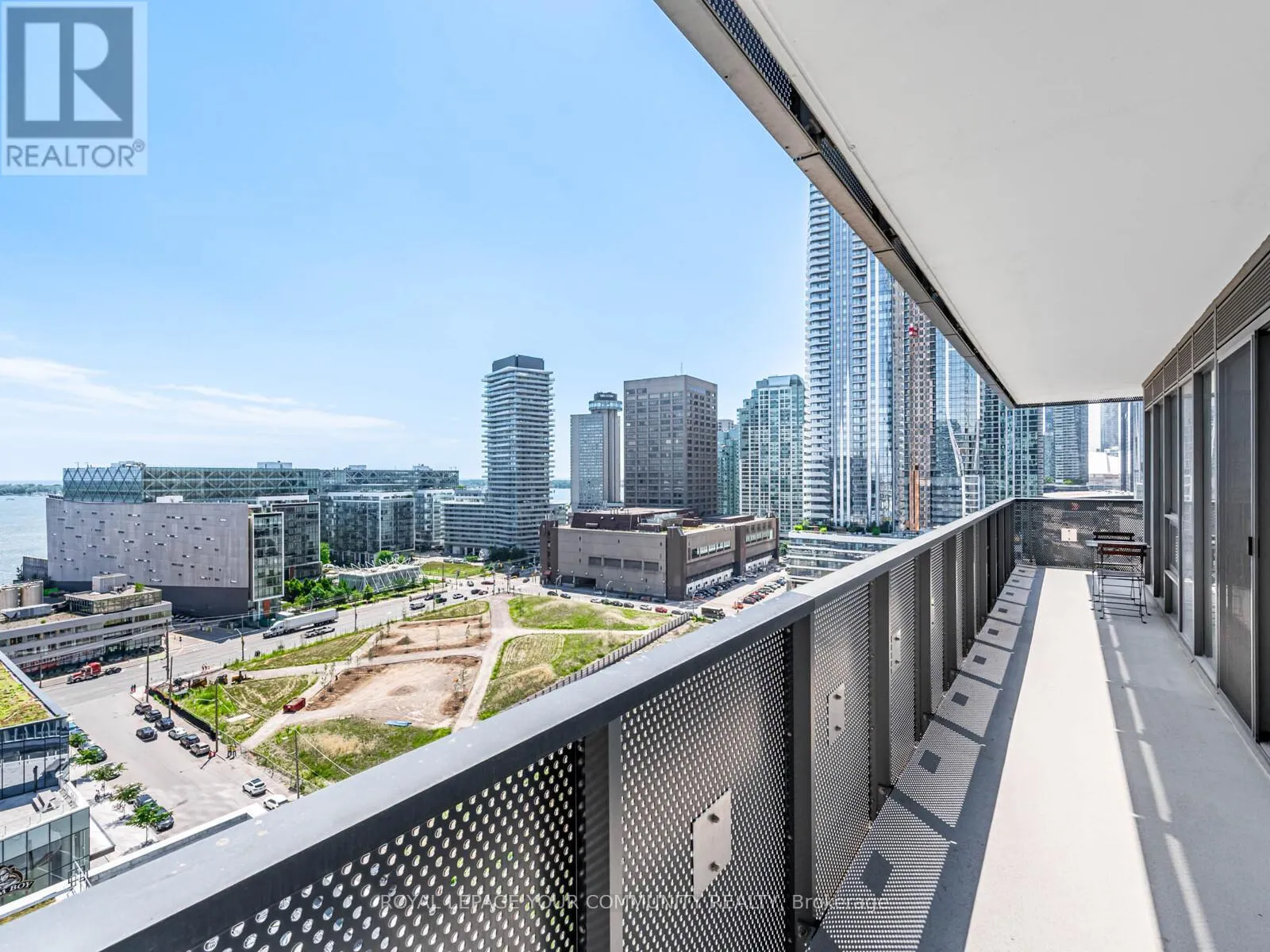 1611 - 55 COOPER STREET
