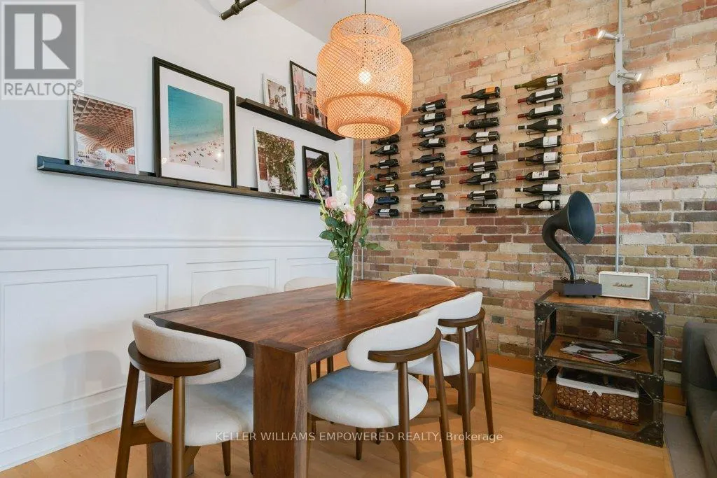 5 - 189 QUEEN STREET E