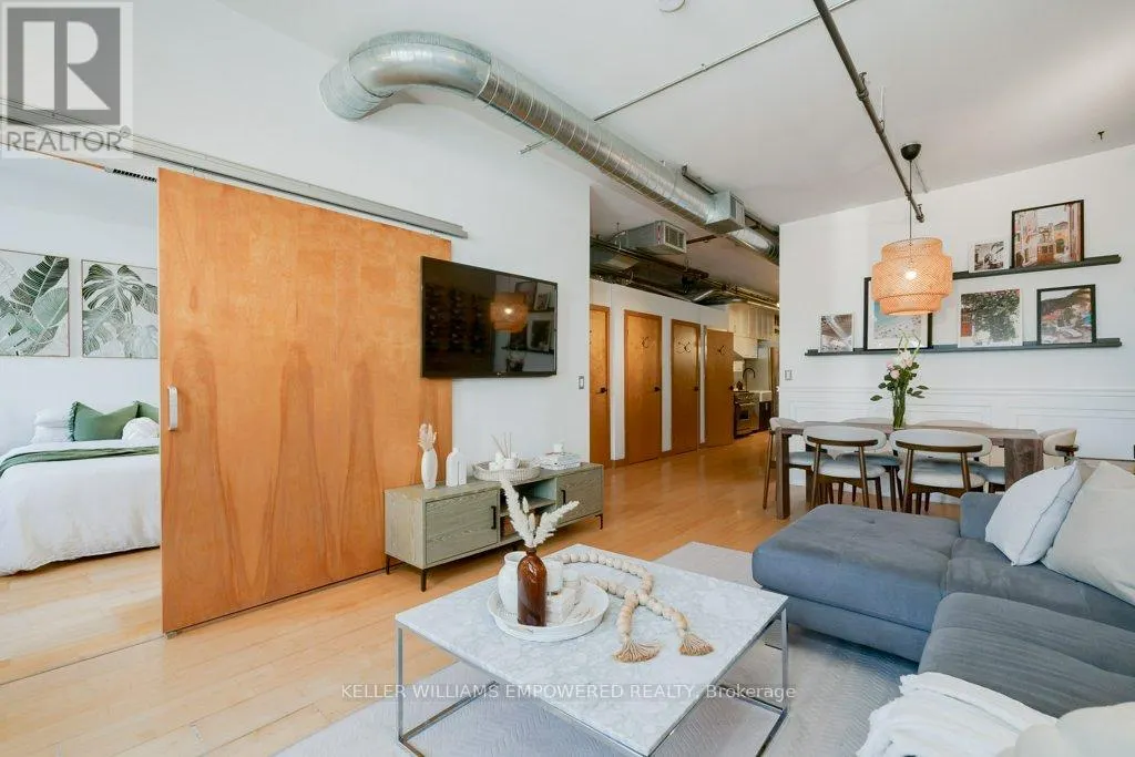 5 - 189 QUEEN STREET E