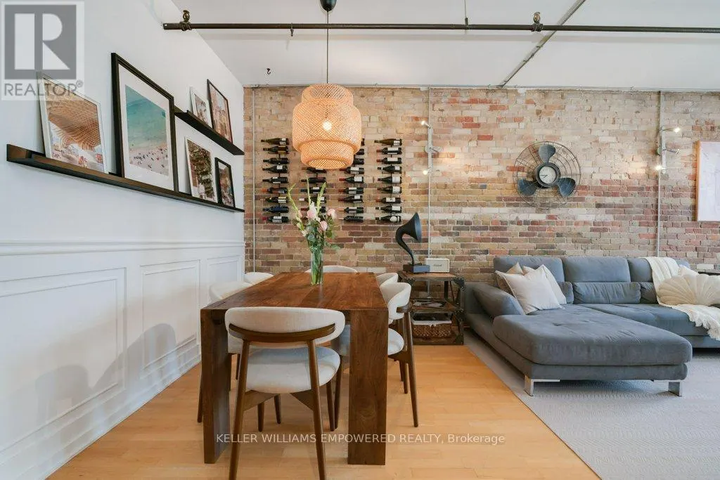 5 - 189 QUEEN STREET E