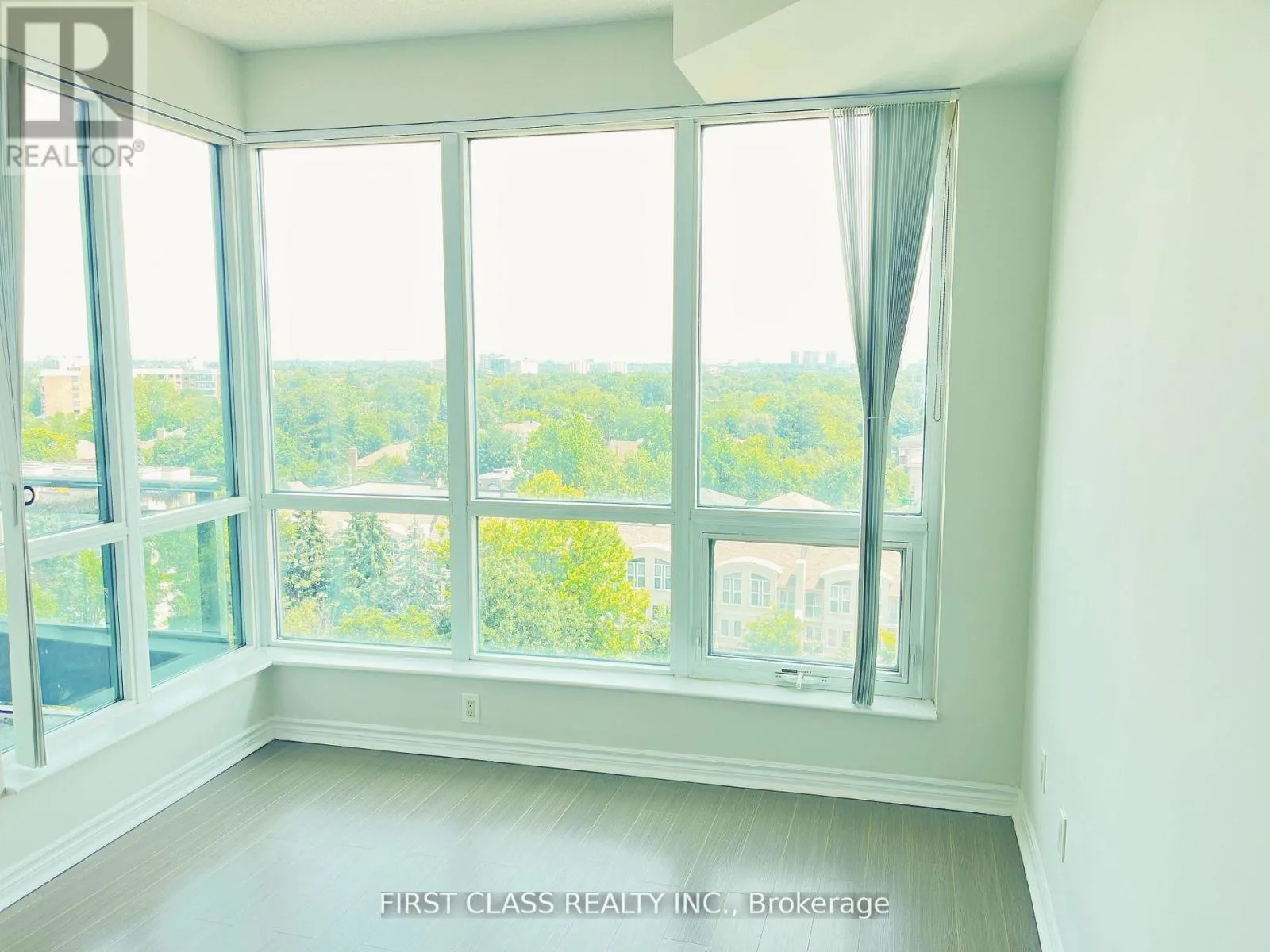 1007 - 60 BYNG AVENUE