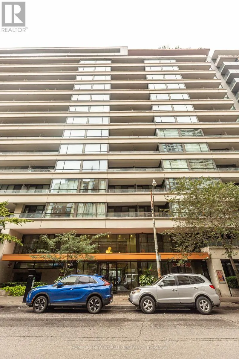 951 - 111 ELIZABETH STREET