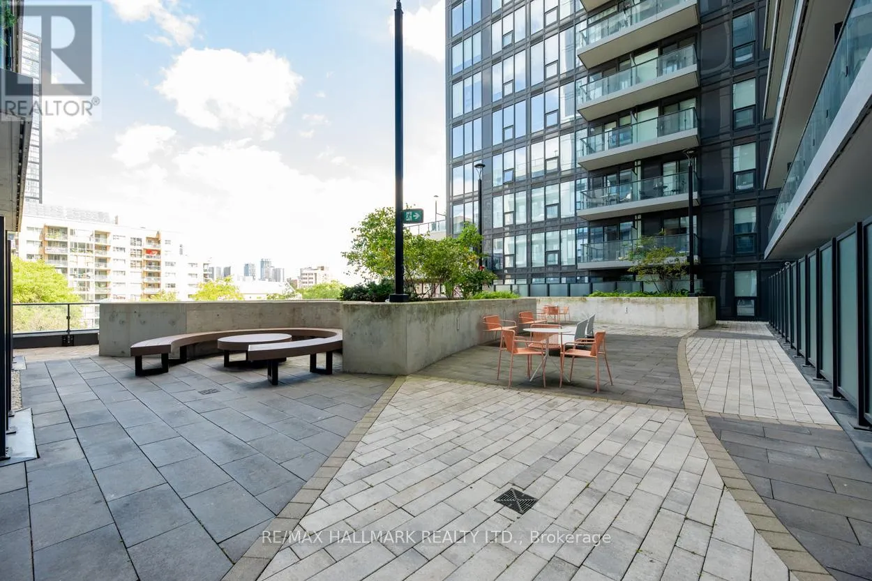 420 - 251 JARVIS STREET