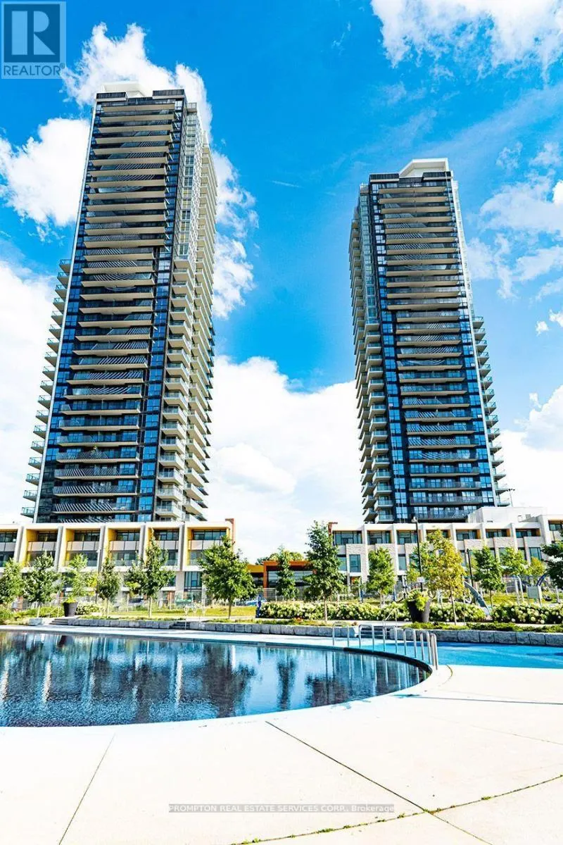 PH4106 - 95 MCMAHON DRIVE