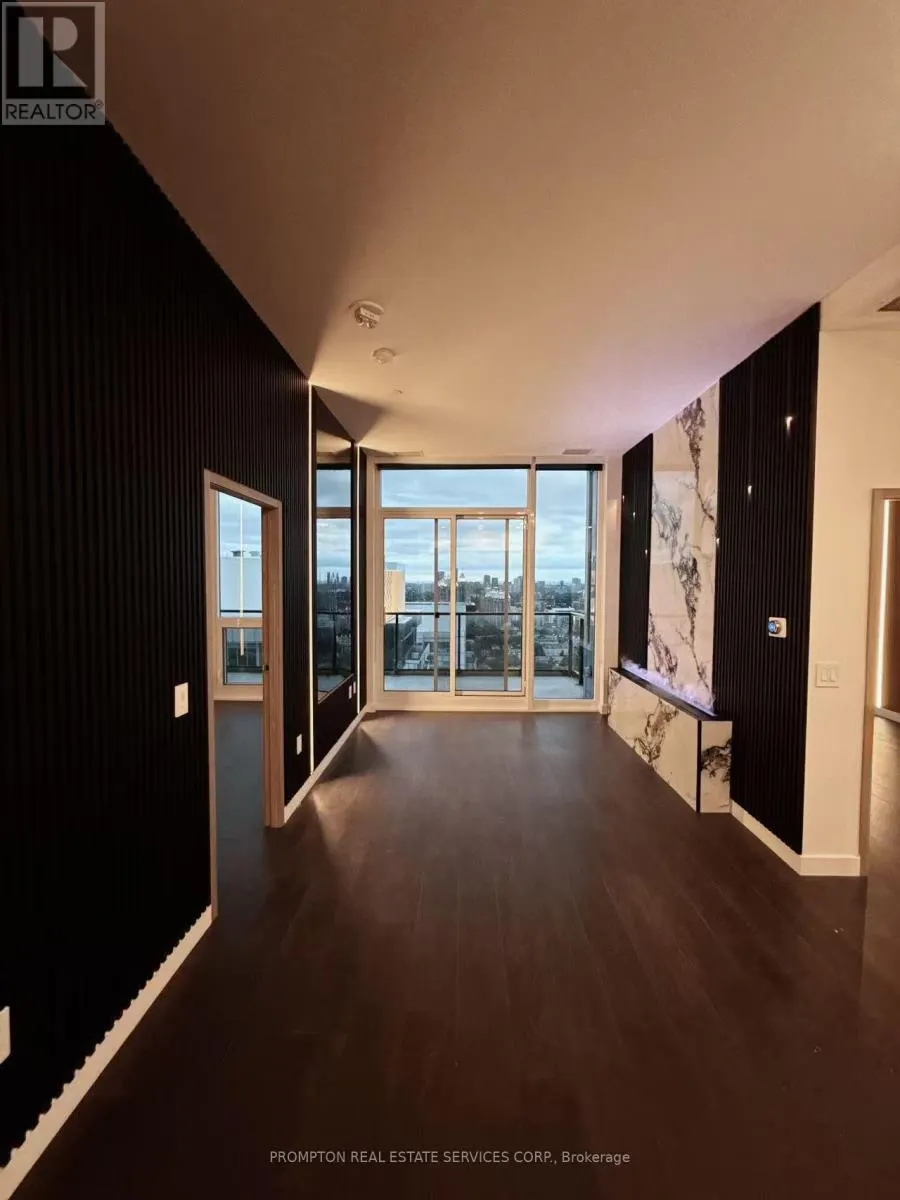 PH4106 - 95 MCMAHON DRIVE