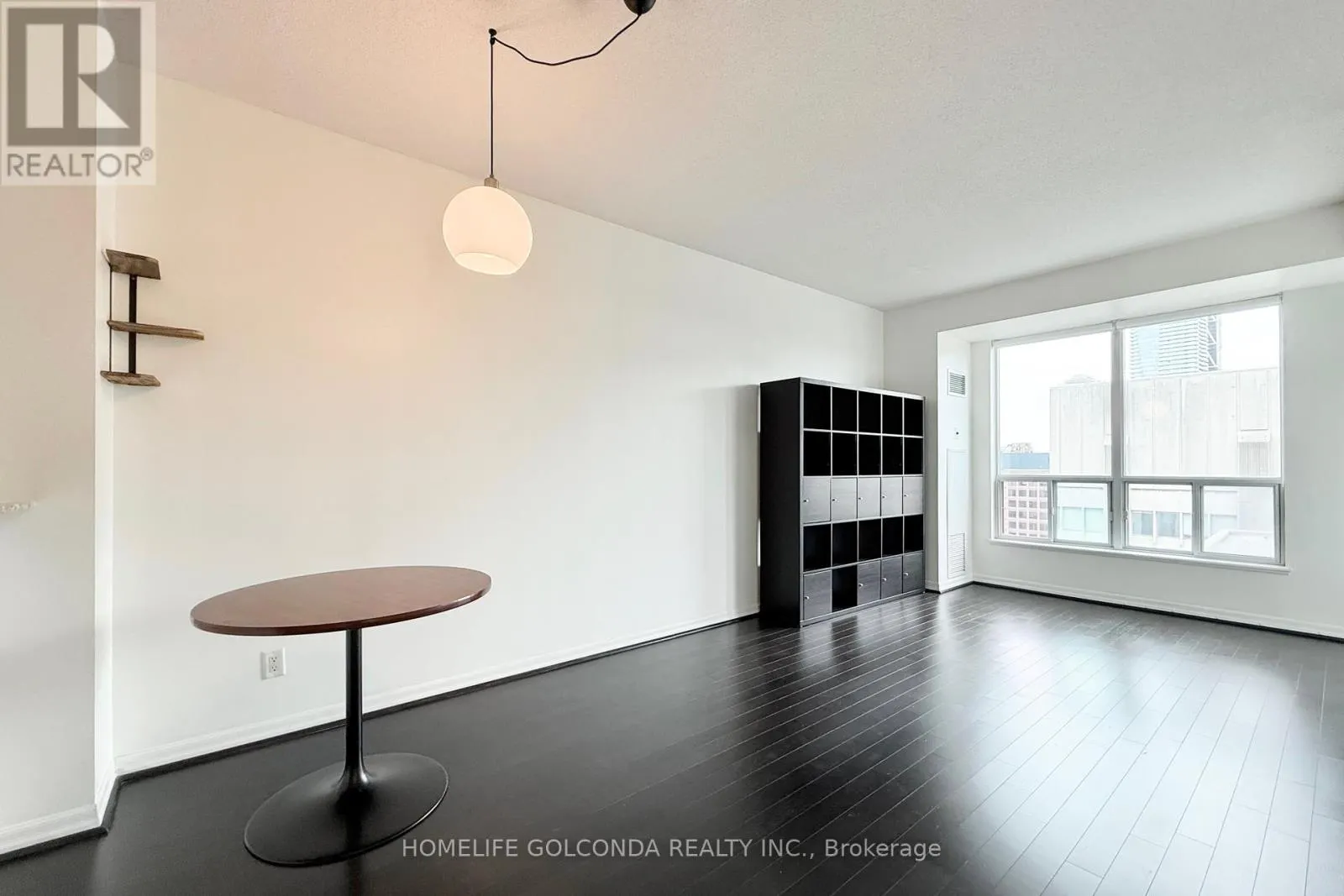 2808 - 300 BLOOR STREET E