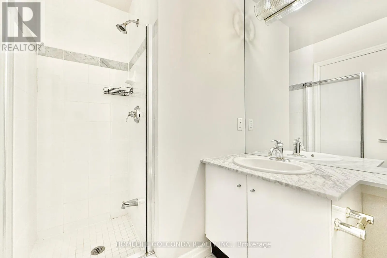 2808 - 300 BLOOR STREET E