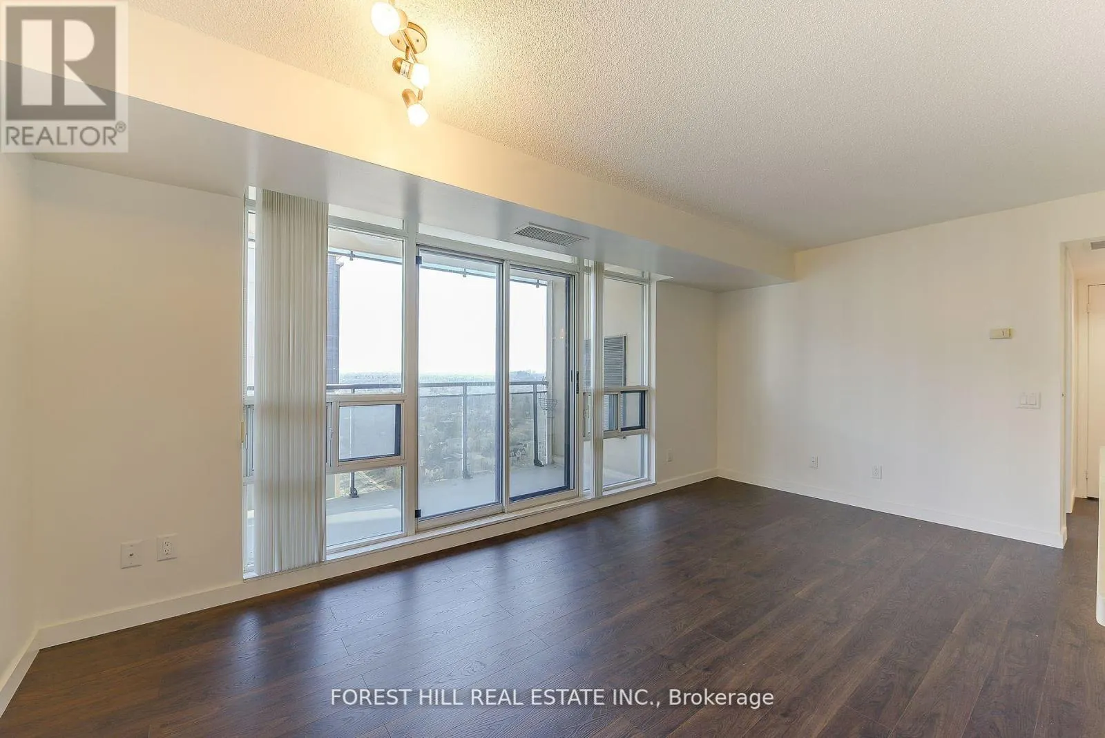 2711 - 153 BEECROFT ROAD