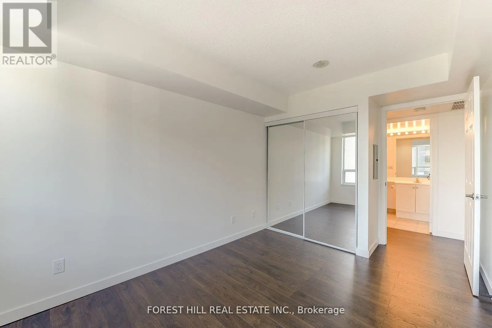 2711 - 153 BEECROFT ROAD