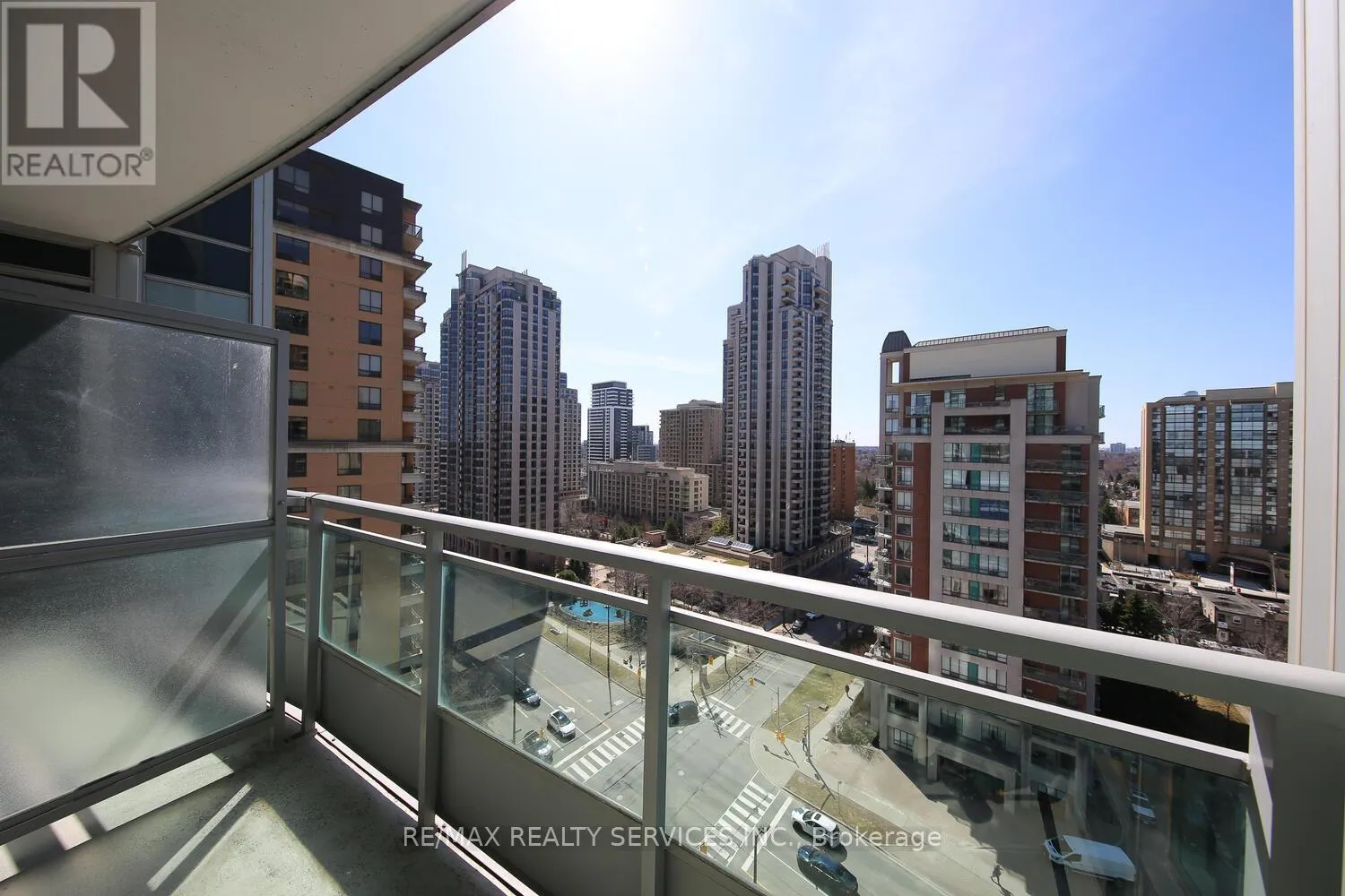 1215 - 60 BYNG AVENUE
