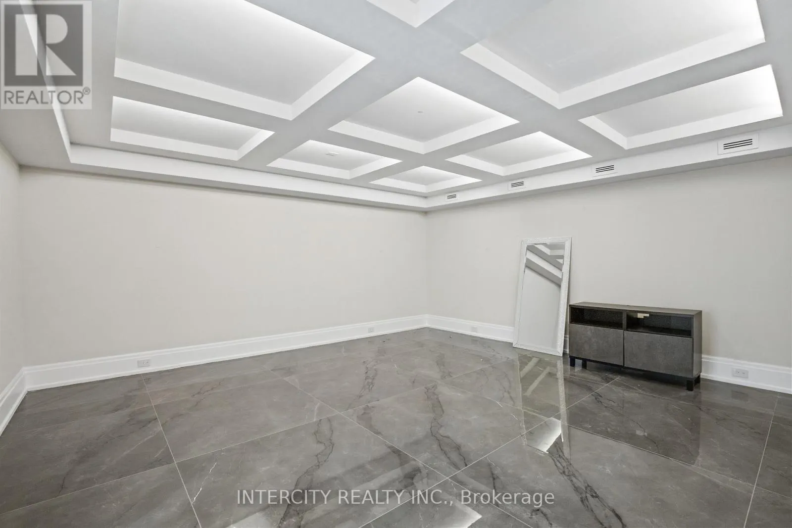 1 SILVERGROVE ROAD