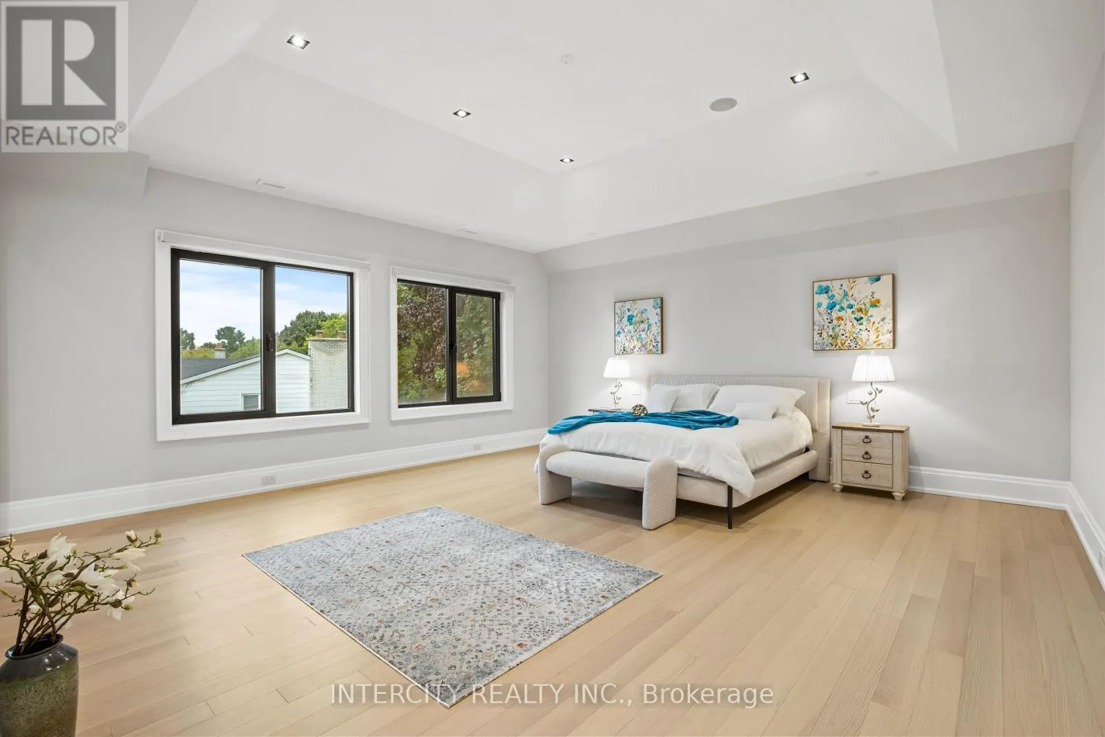 1 SILVERGROVE ROAD