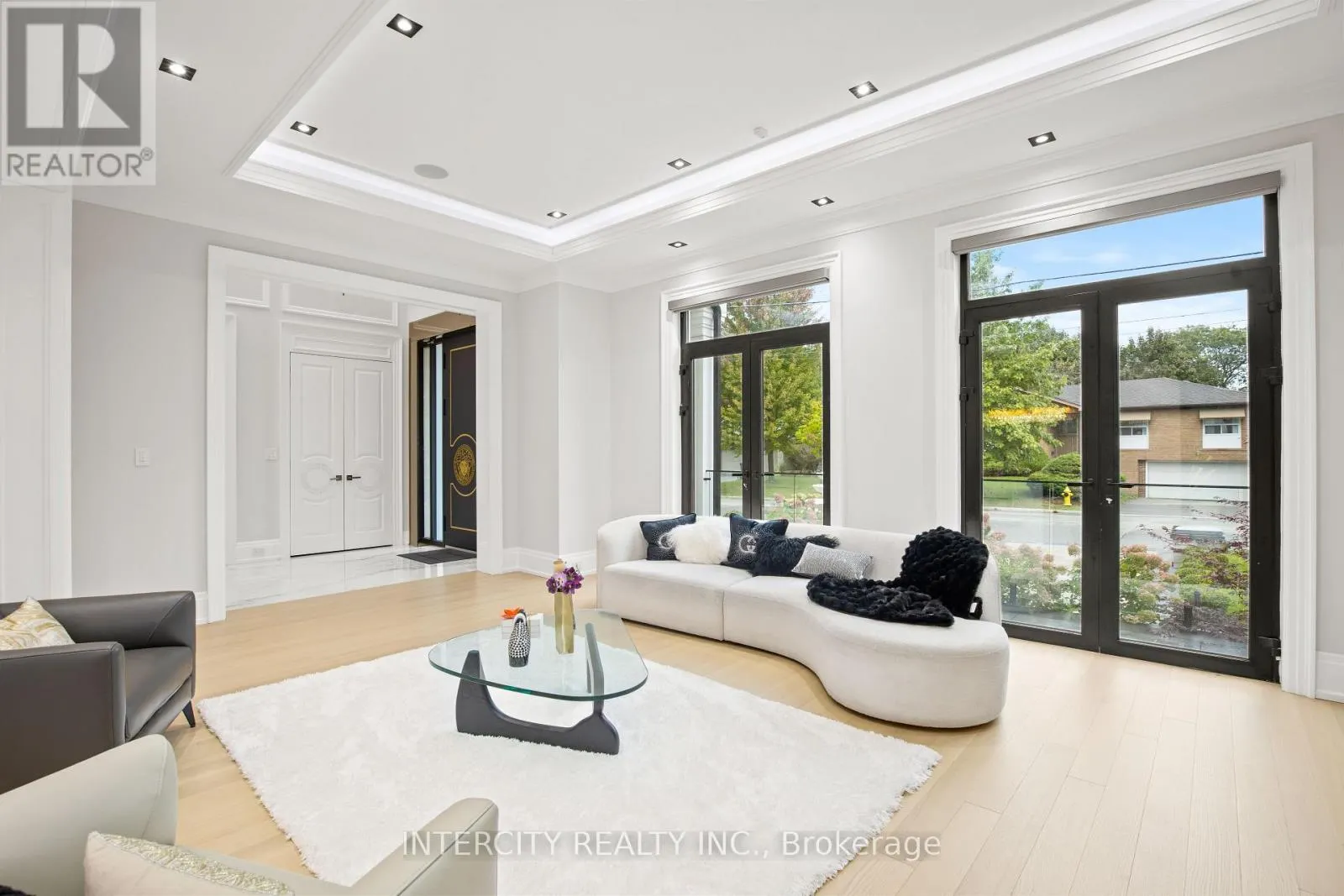 1 SILVERGROVE ROAD