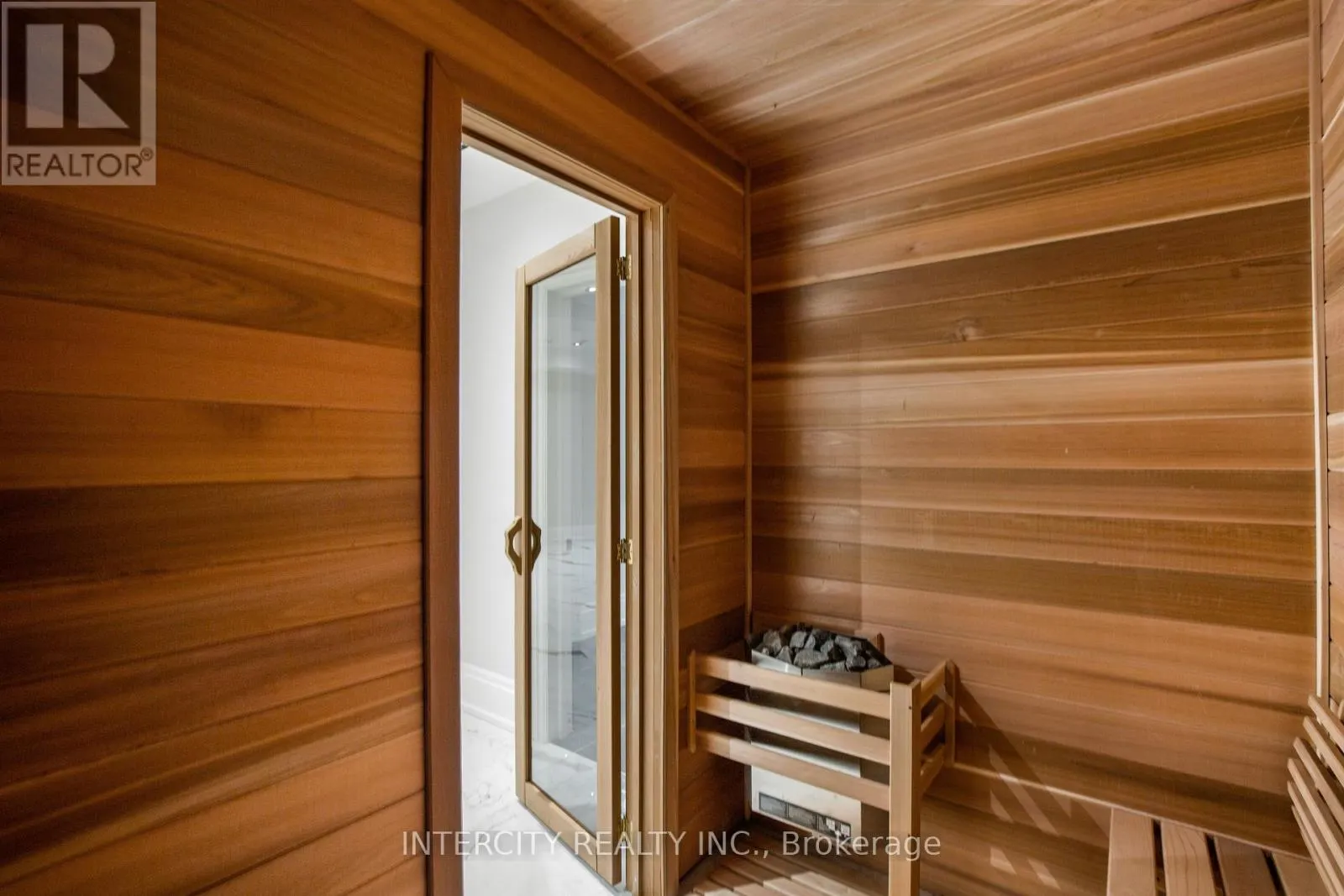 1 SILVERGROVE ROAD
