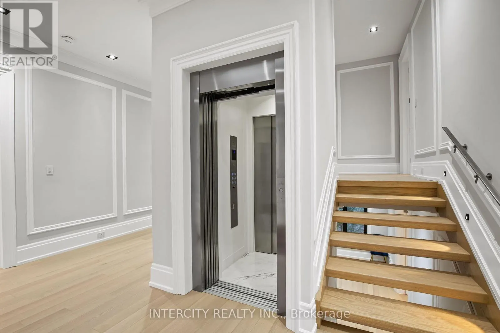 1 SILVERGROVE ROAD