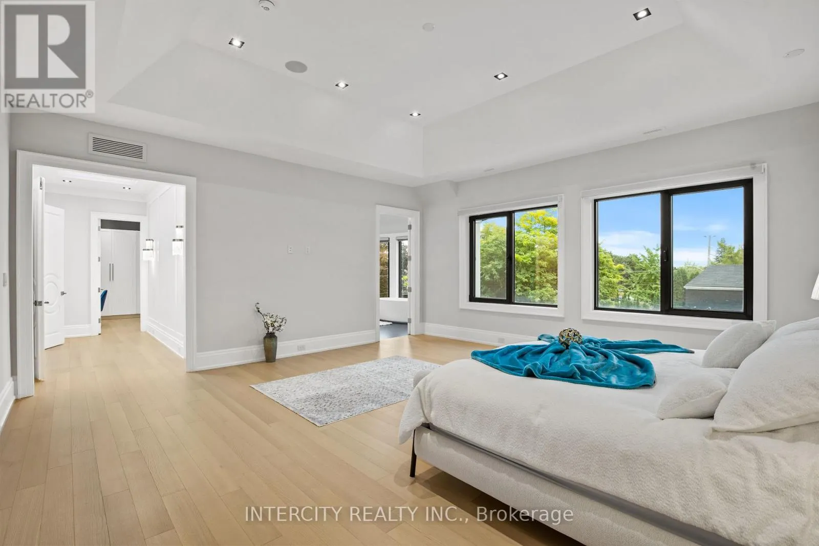 1 SILVERGROVE ROAD