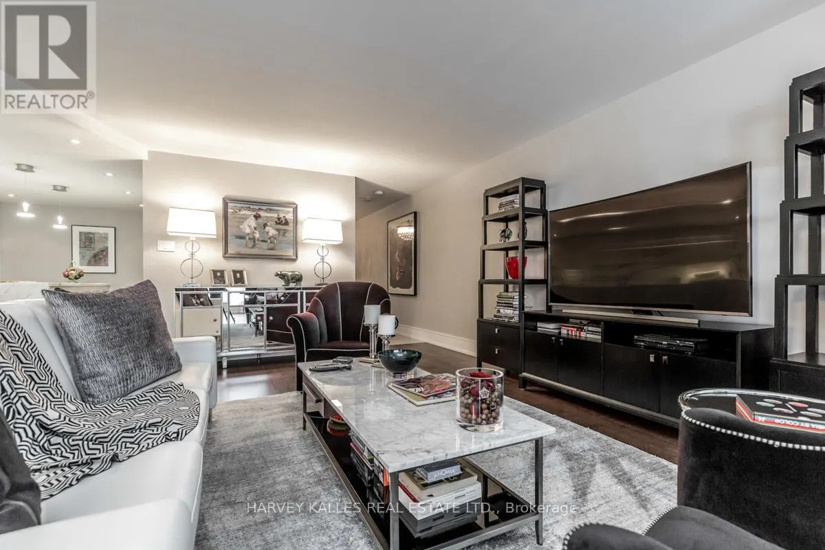 1309 - 110 BLOOR STREET W