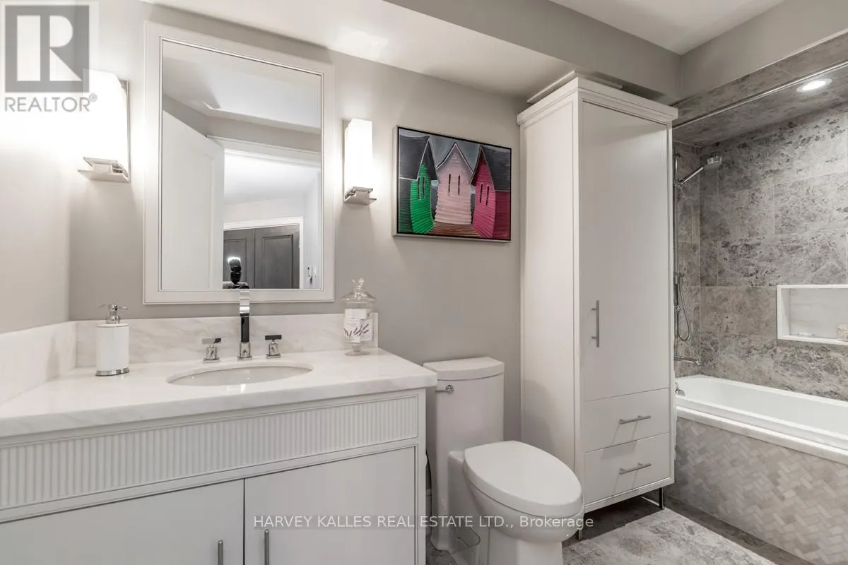 1309 - 110 BLOOR STREET W