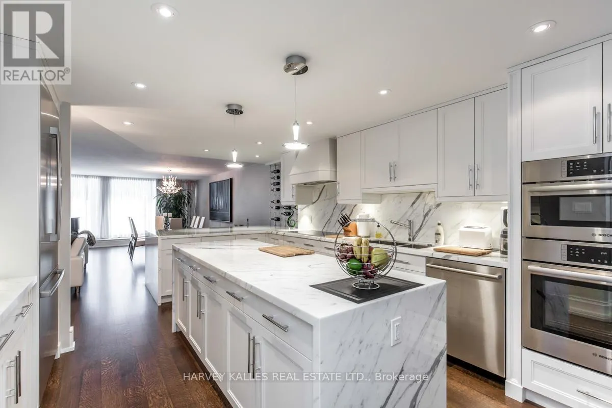 1309 - 110 BLOOR STREET W