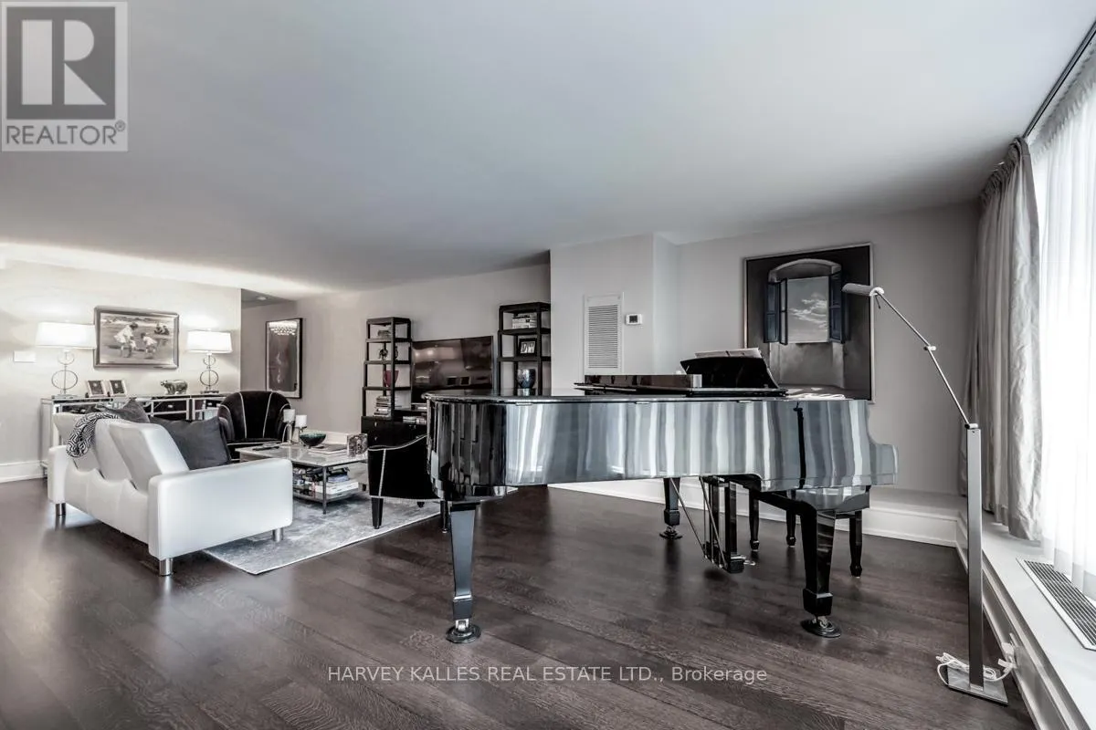 1309 - 110 BLOOR STREET W