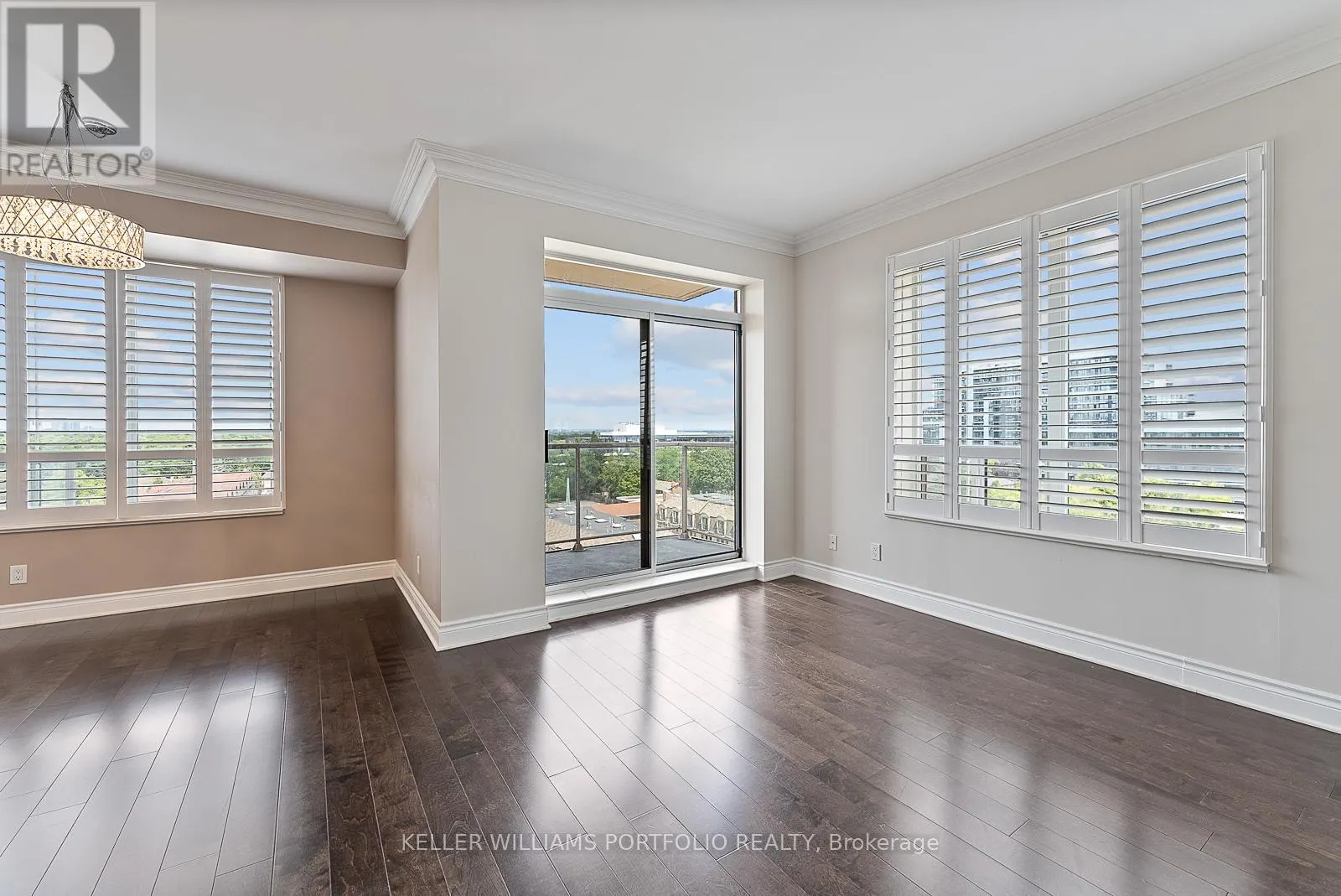 1210 - 2 CLAIRTRELL ROAD