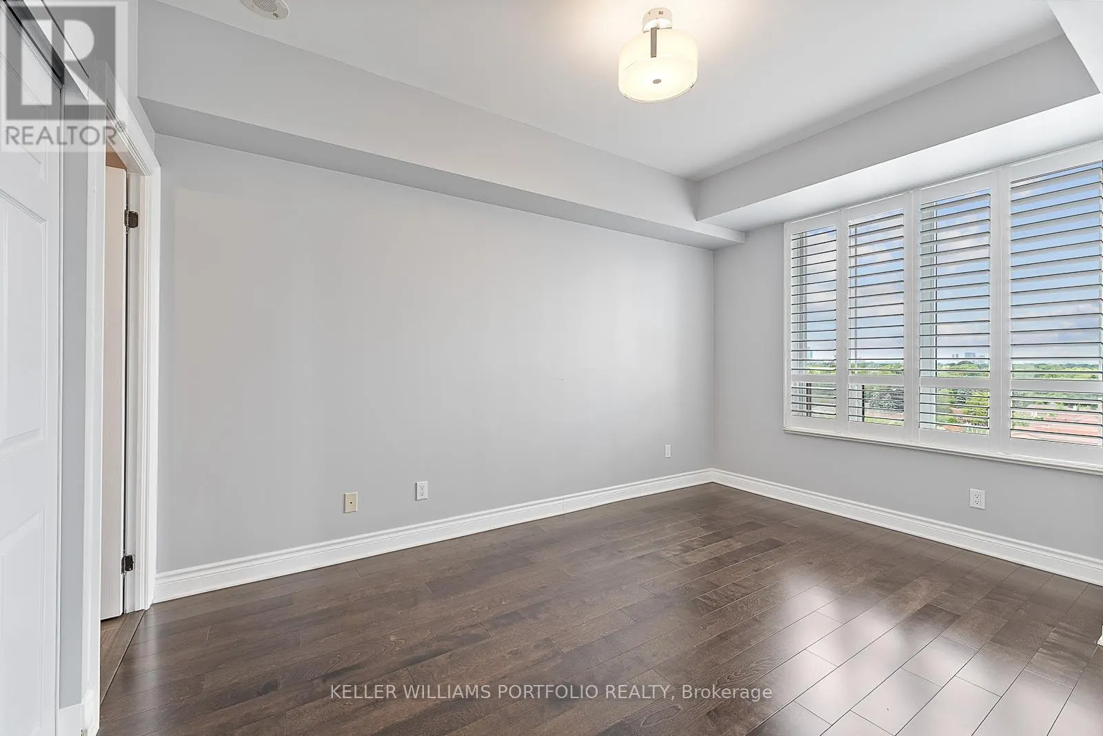 1210 - 2 CLAIRTRELL ROAD