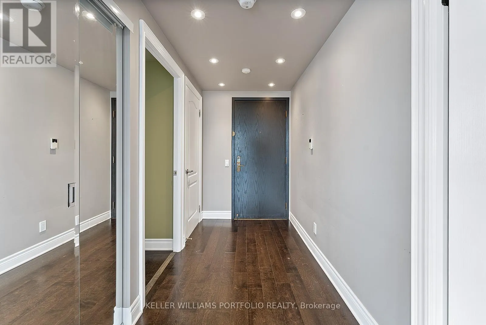 1210 - 2 CLAIRTRELL ROAD