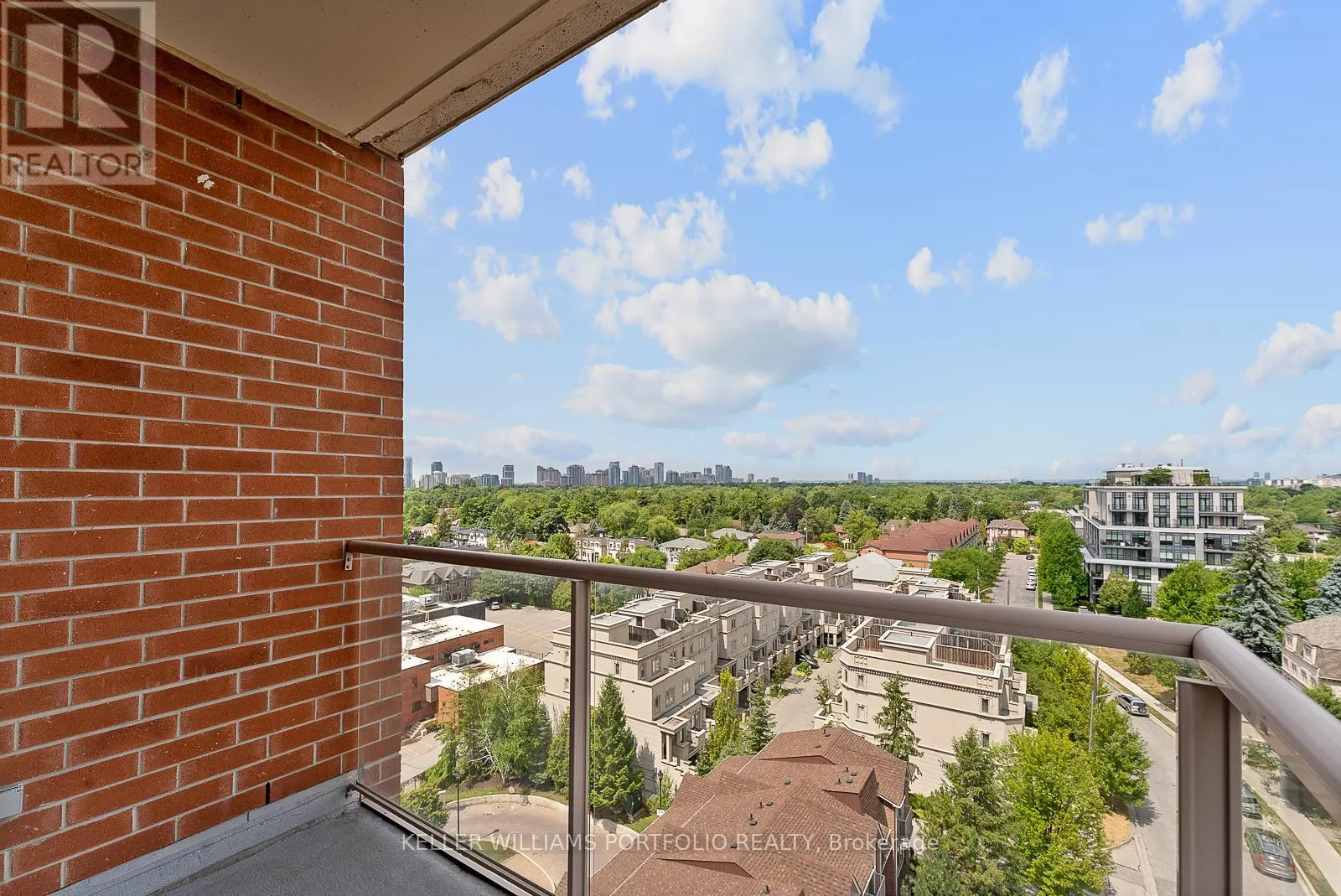 1210 - 2 CLAIRTRELL ROAD