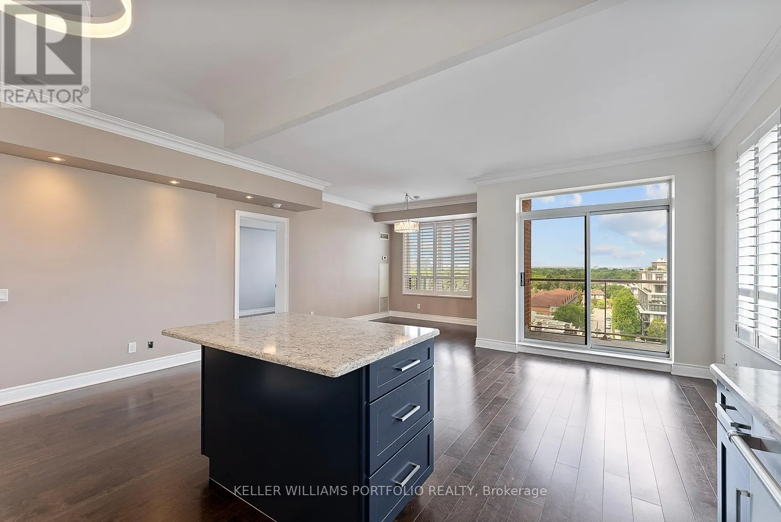 1210 - 2 CLAIRTRELL ROAD