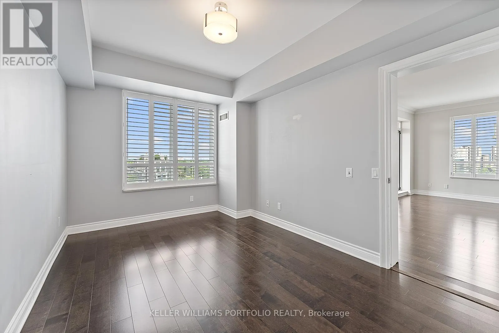 1210 - 2 CLAIRTRELL ROAD