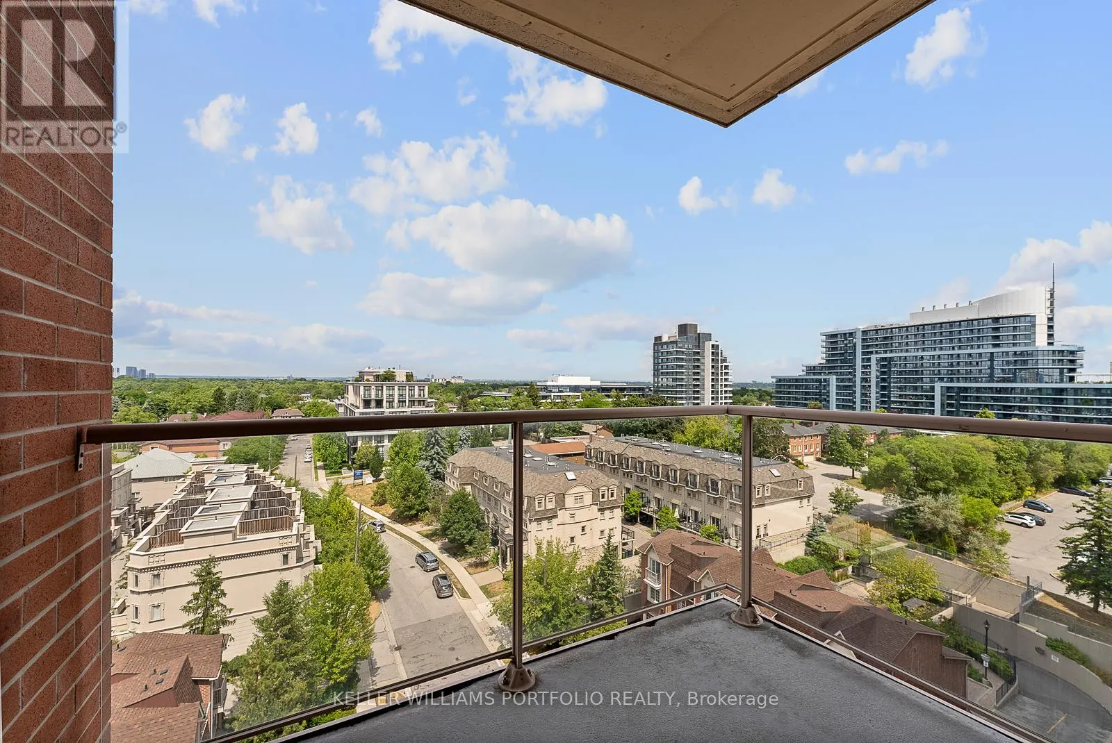 1210 - 2 CLAIRTRELL ROAD