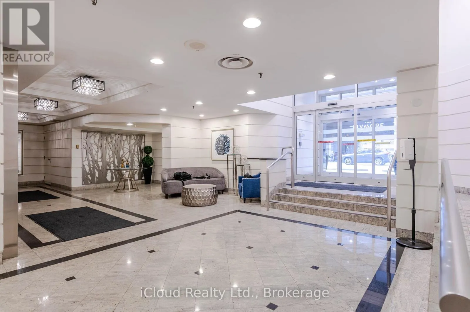 1808 - 44 GERRARD STREET W