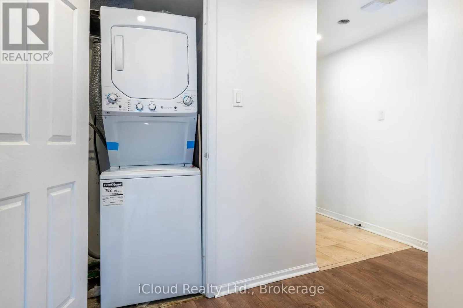 1808 - 44 GERRARD STREET W