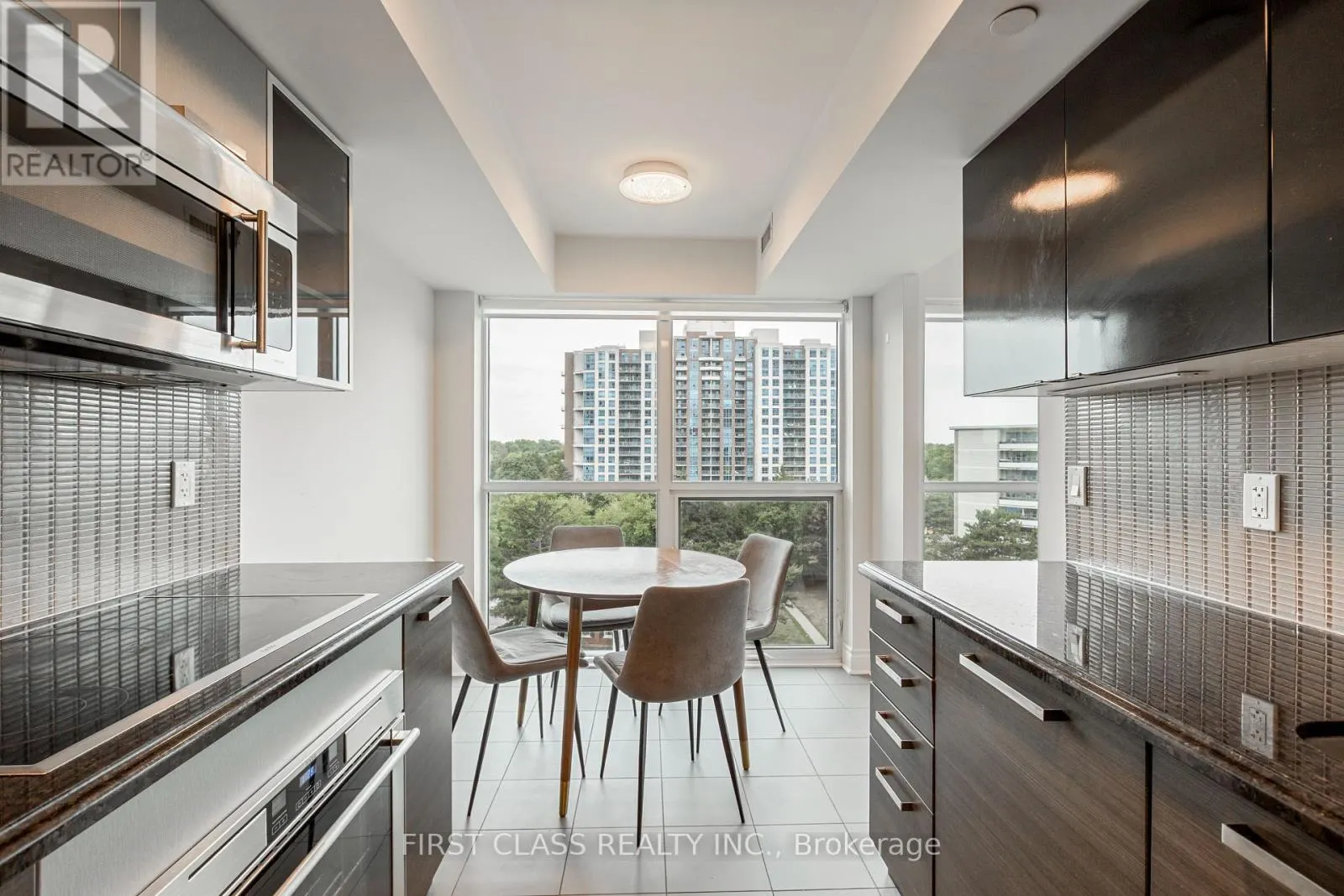 605 - 5168 YONGE STREET