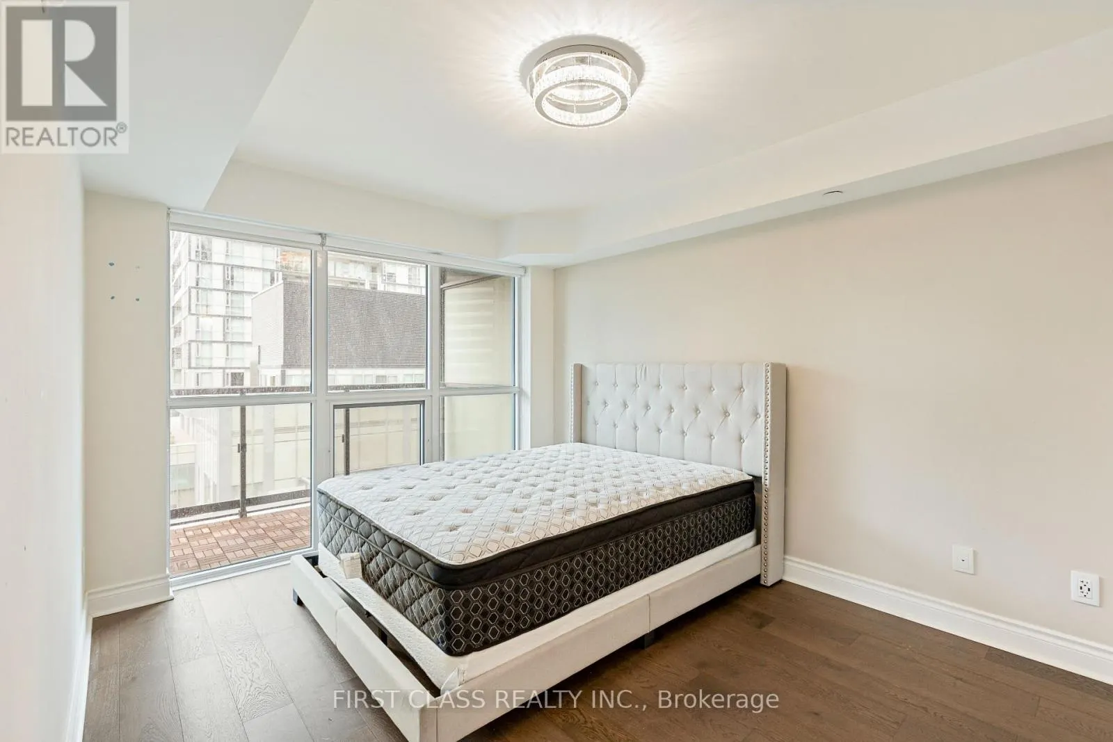 605 - 5168 YONGE STREET