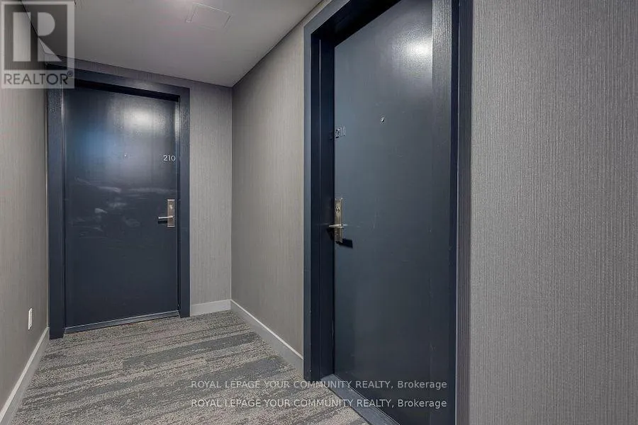 211 - 650 KING STREET W