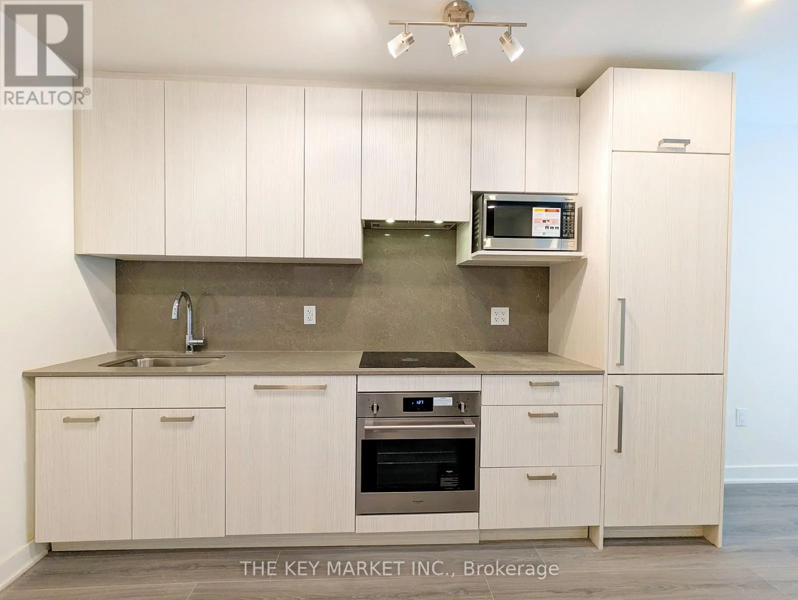 74 - 71 CURLEW DRIVE