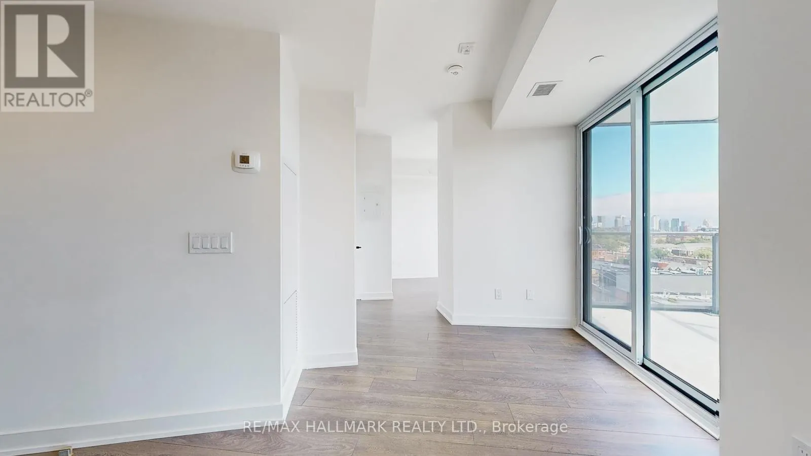 703 - 5 LAKEVIEW AVENUE