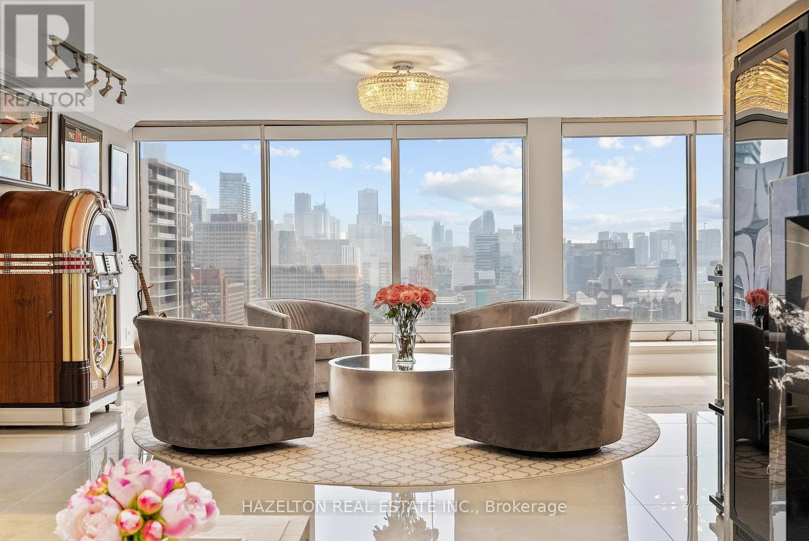 2008 - 110 BLOOR STREET W