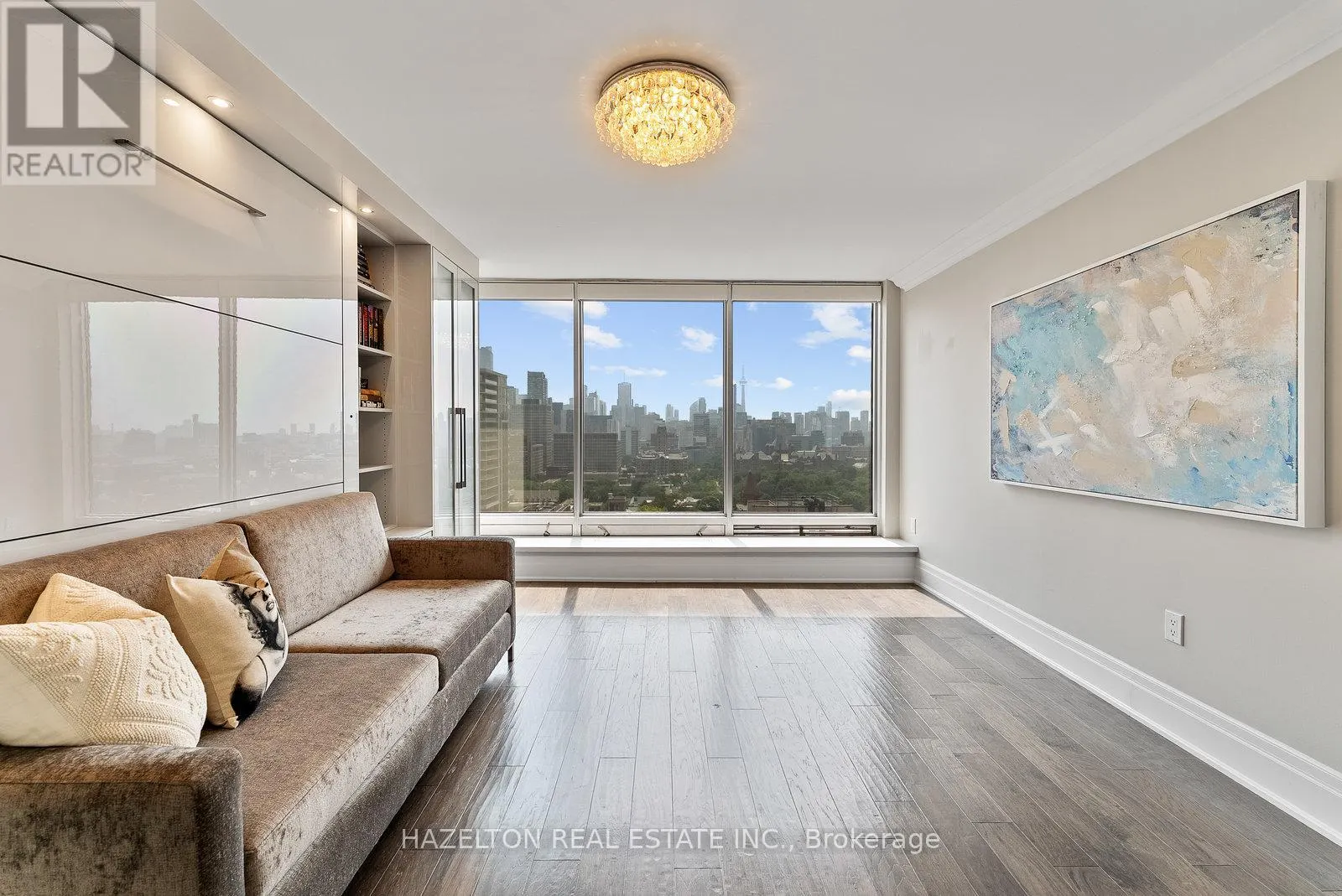 2008 - 110 BLOOR STREET W