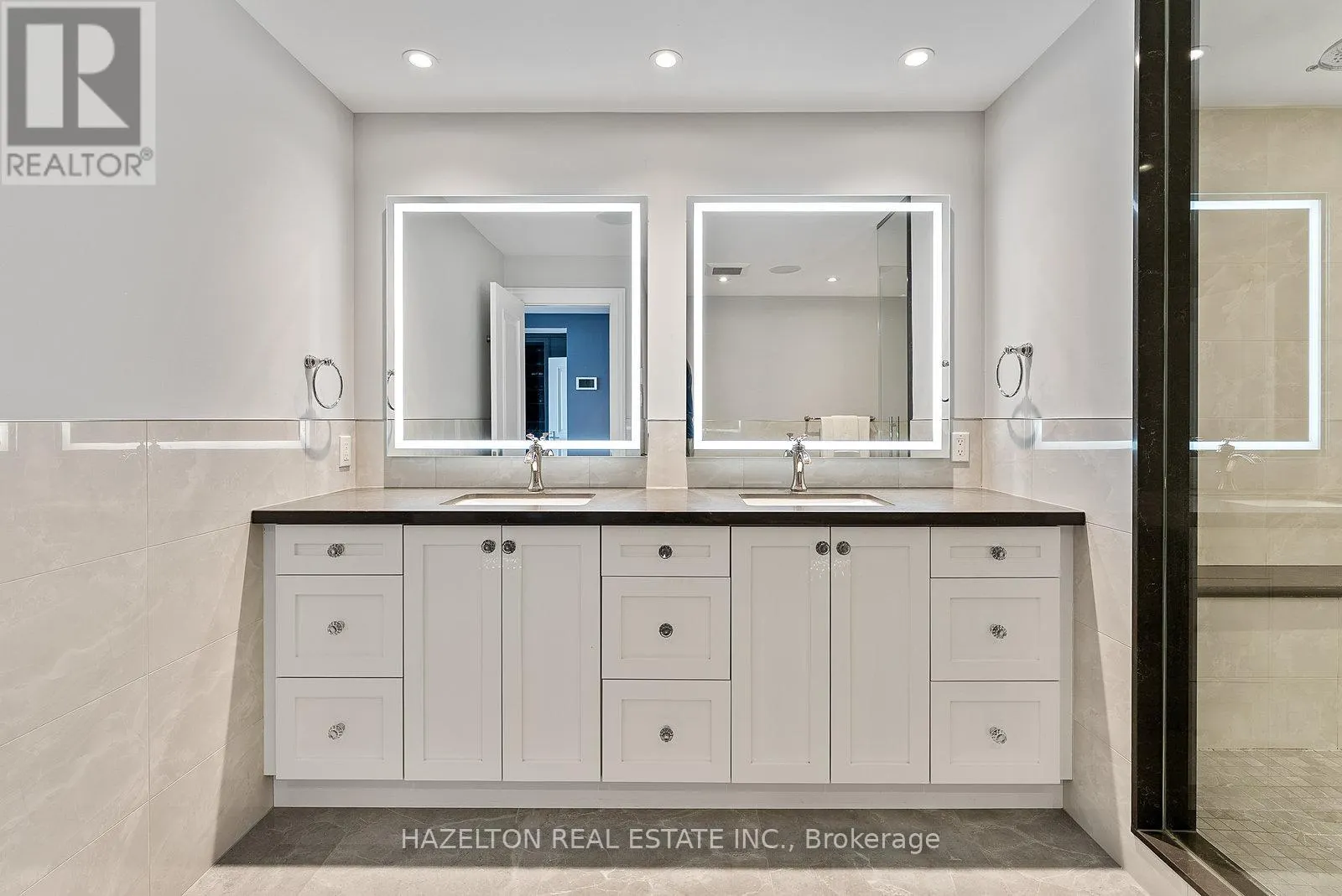 2008 - 110 BLOOR STREET W