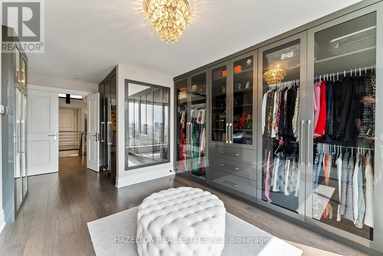 2008 - 110 BLOOR STREET W